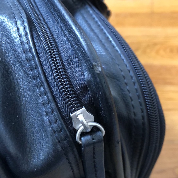 Genuine Leather Wilson’s Briefcase Never Used - Picture 14 of 16